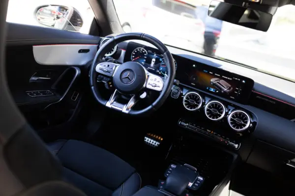 Mercedes-Benz CLA 45 AMG S Shooting Brake 4Matic+ 35