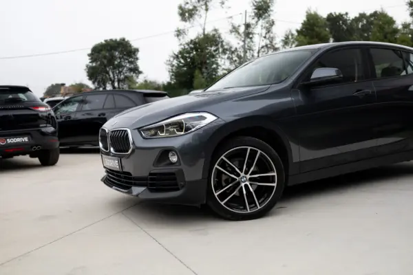 BMW X2 16 d sDrive Advantage 8