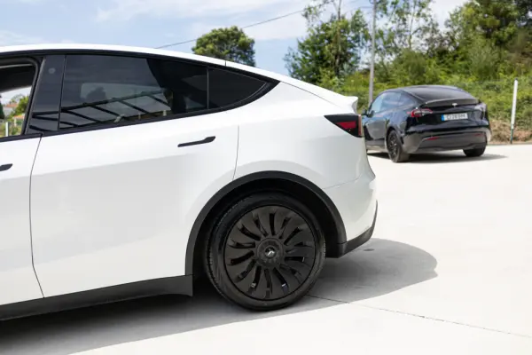Tesla Model Y Long Range Tração Integral 13