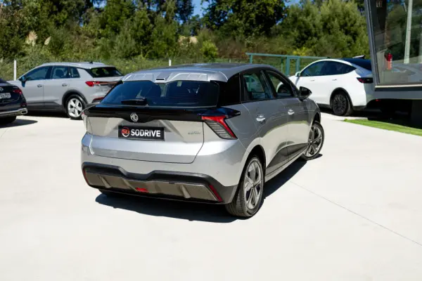 MG MG4 64 kWh Comfort 6