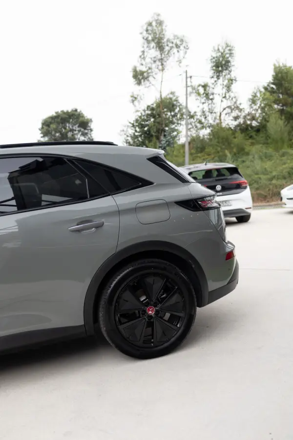 DS DS7 Crossback E-Tense Performance Line EAT8 13