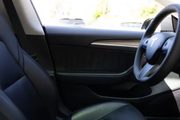 Tesla Model 3 Standard RWD 21
