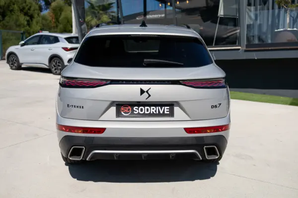 DS DS7 Crossback E-Tense Performance Line EAT8 29