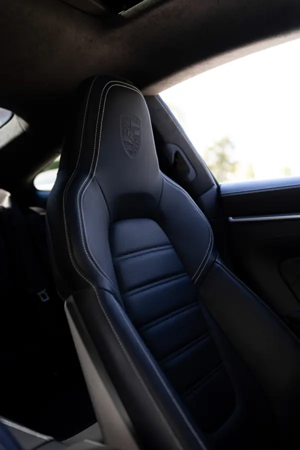 Porsche 911 (992) Turbo S PDK 60