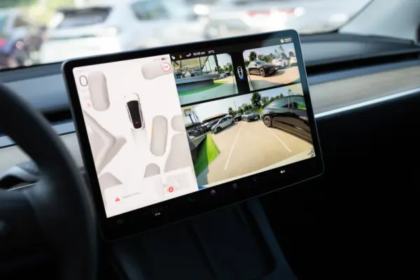 Tesla Model Y Standard 6