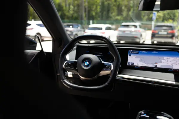 BMW iX xDrive 40 Pack Desportivo 3