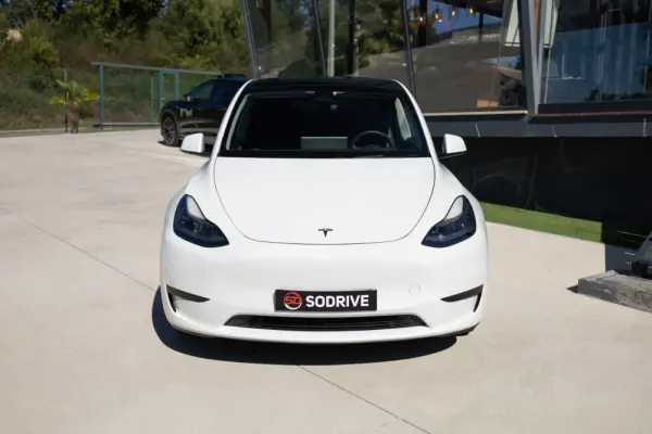 Tesla Model Y Standard 3