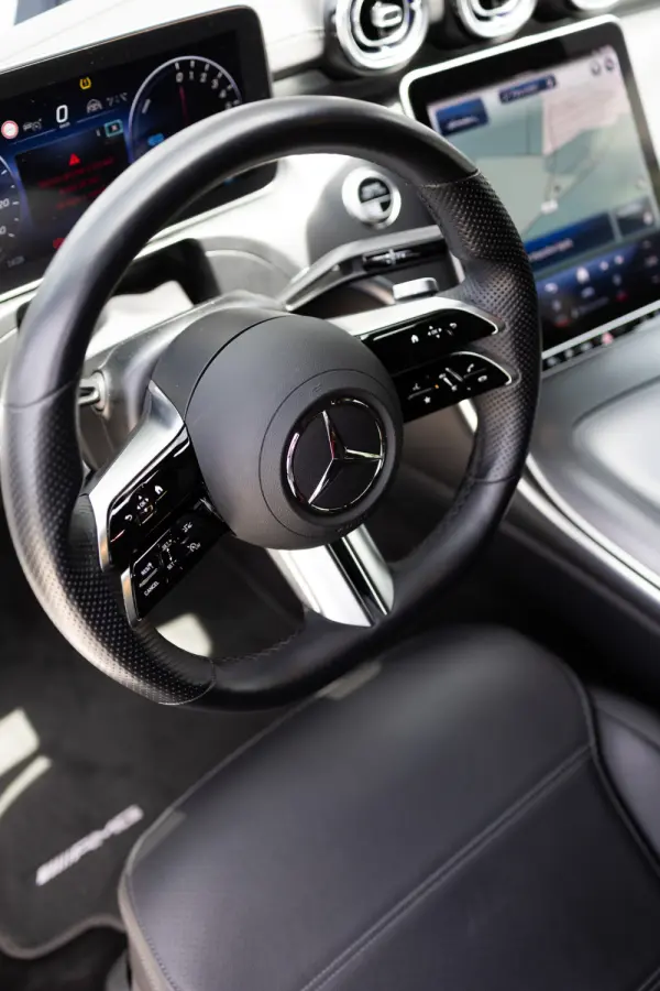 Mercedes-Benz C 300 e AMG Line 48