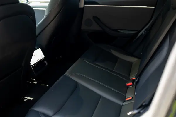 Tesla Model 3 Tração Traseira Premium 15