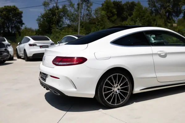 Mercedes-Benz C 220 d 9G-TRONIC AMG Line 35