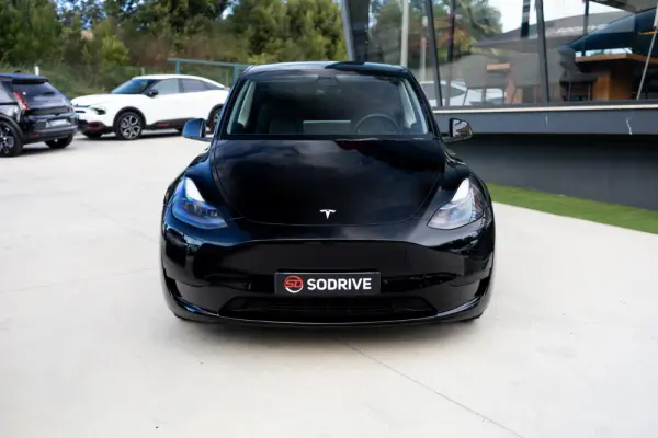Tesla Model Y Standard 3