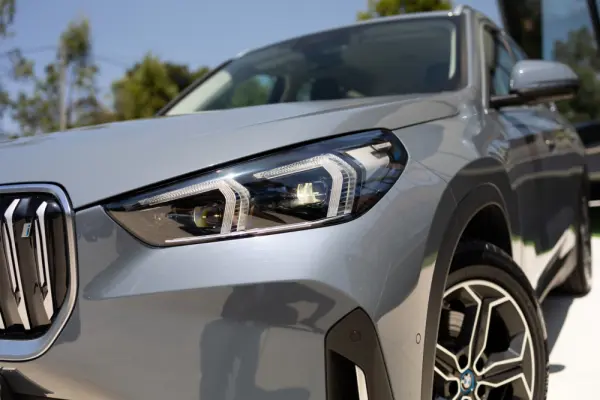 BMW iX1 xDrive30 xLine 17