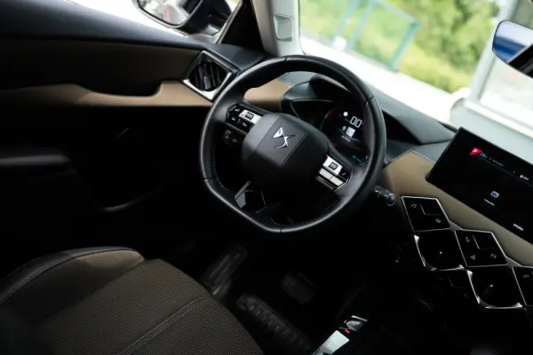 DS DS3 Crossback E-Tense Performance Line 2