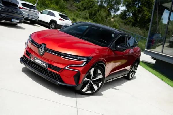 Renault Mégane E-Tech EV60 220hp optimum charge Techno 4
