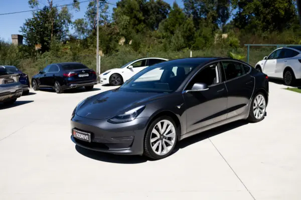 Tesla Model 3 Long-Range Dual Motor AWD 5