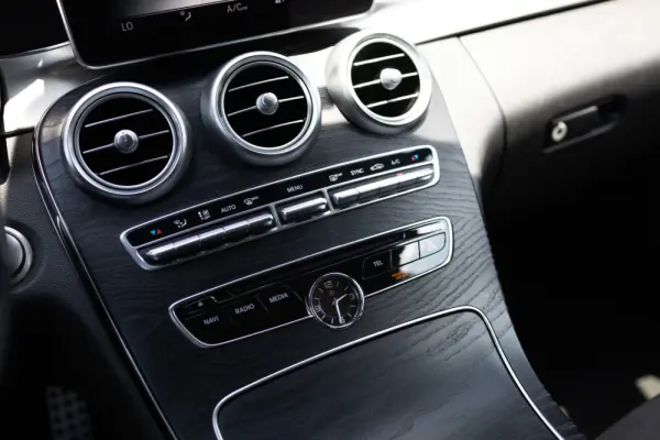 Mercedes-Benz C 220 d 9G-TRONIC AMG Line 25