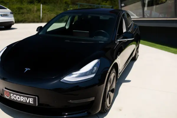 Tesla Model 3 Long-Range Dual Motor AWD 14