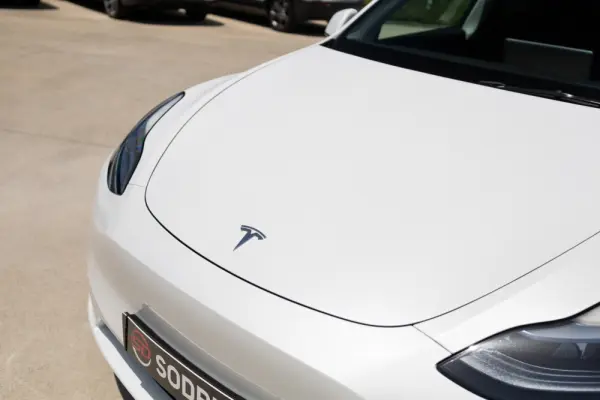 Tesla Model Y Standard 18