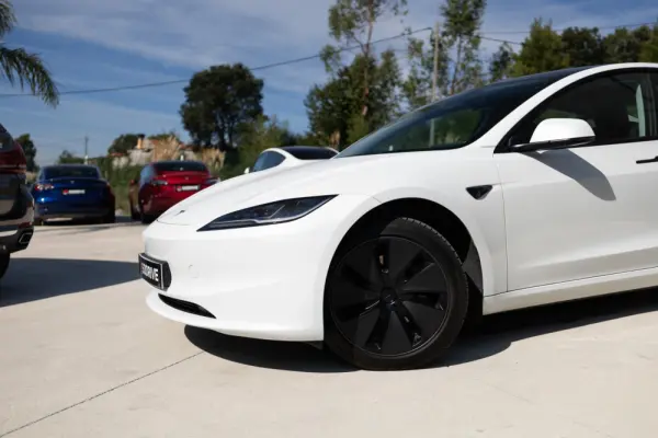 Tesla Model 3 Tração Traseira 12