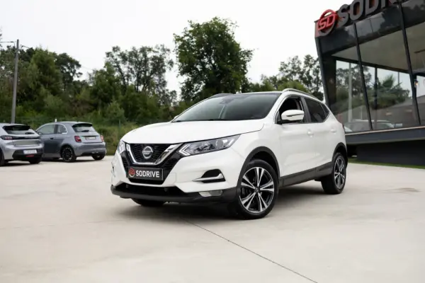 Nissan Qashqai 1.5 dCi N-Connecta DCT 8