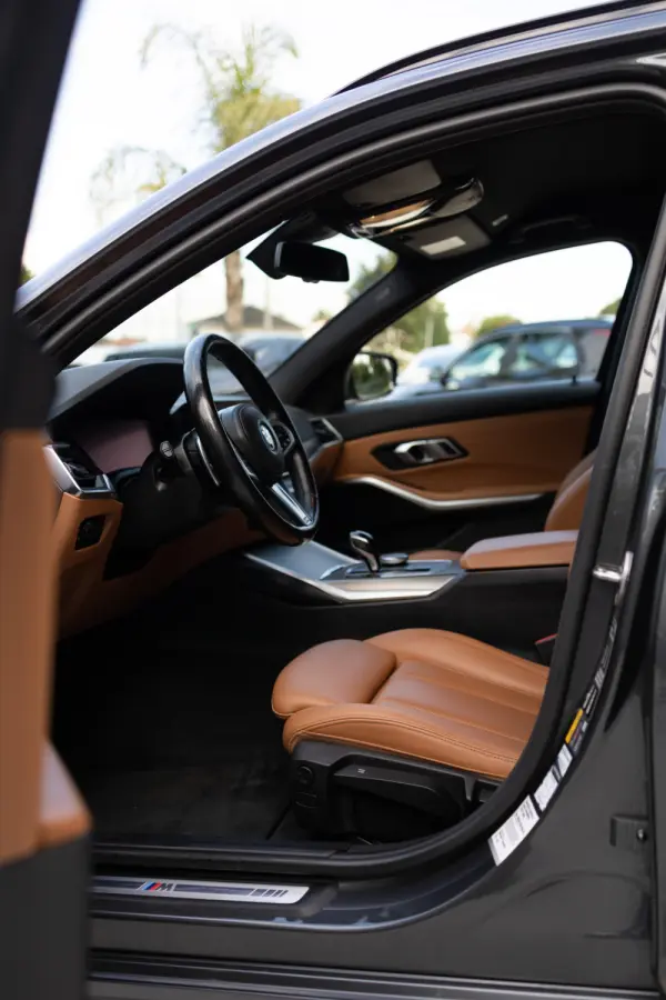 BMW 320 e Aut. M Sport 13