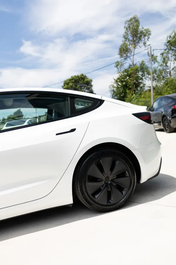 Tesla Model 3 Tração Traseira Premium 16
