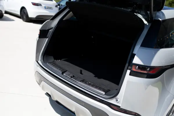 Land Rover Range Rover Evoque P300e R-Dynamic HSE 35