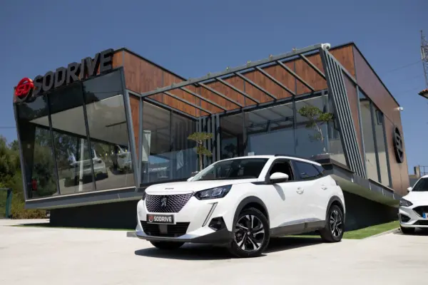 Peugeot e-2008 Allure 1