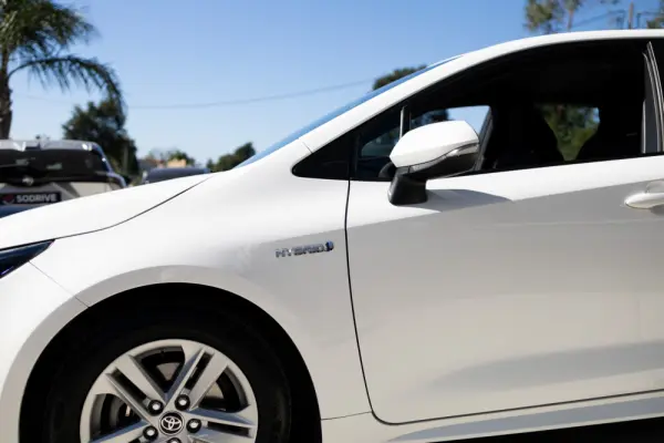 Toyota Corolla 1.8 Hybrid Active 8