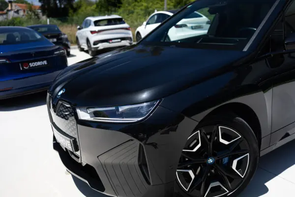 BMW iX xDrive 40 Pack Desportivo 41