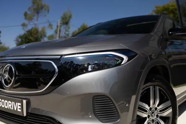 Mercedes-Benz EQA 350 4Matic Progressive 8