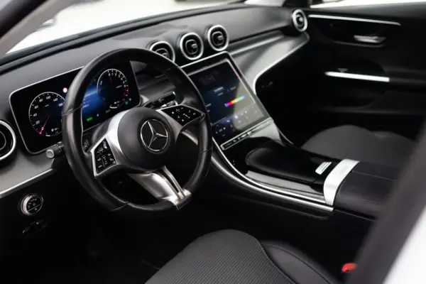 Mercedes-Benz C 300 e Avantgarde 2