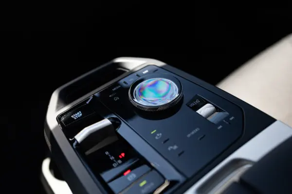 BMW iX xDrive 40 Pack Desportivo 20