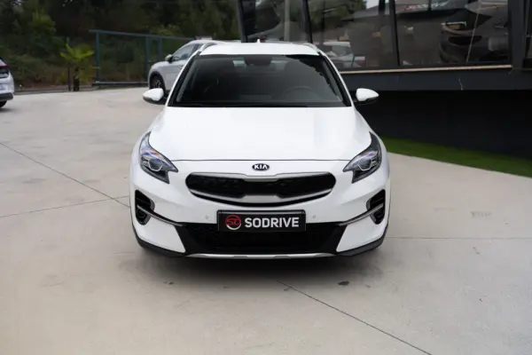 Kia XCeed 1.6 GDI DCT6 OPF PLATINUM 3