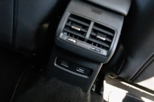 Citroen e-C4 X 50 kWh Shine 37