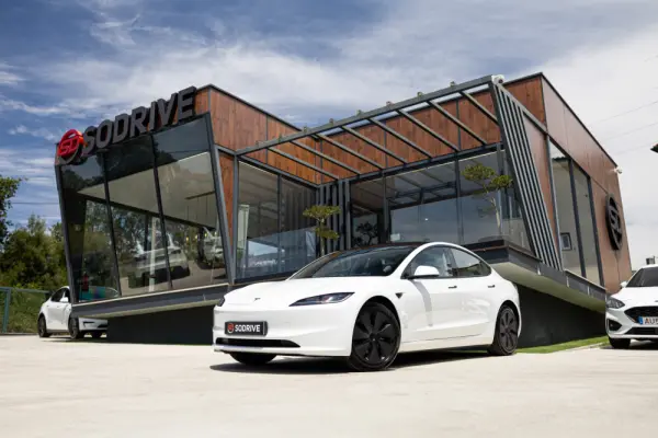 Tesla Model 3 Tração Traseira Premium 1