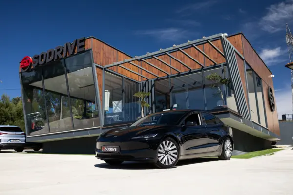 Tesla Model 3 Tração Traseira 1