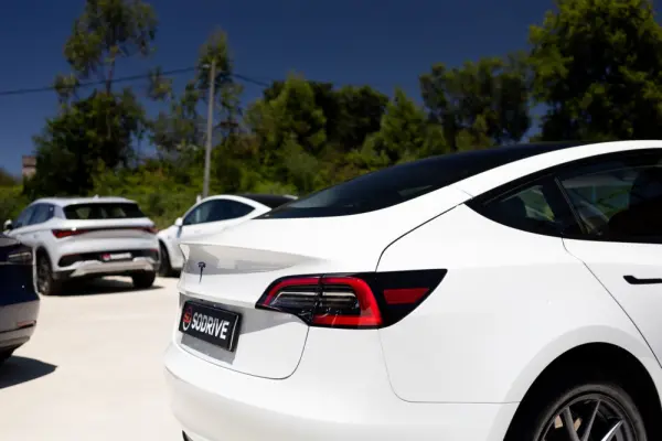 Tesla Model 3 Long Range Tração Integral 17