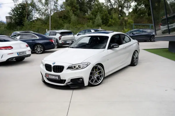 BMW 218 d Coupe Pack M Auto 3