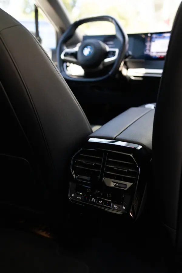 BMW iX xDrive 40 Pack Desportivo 66