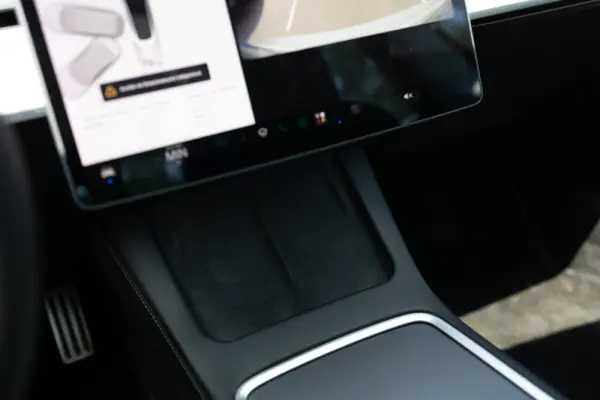 Tesla Model 3 Standard RWD Plus 11