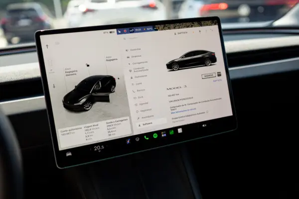 Tesla Model 3 Tração Traseira Premium 19