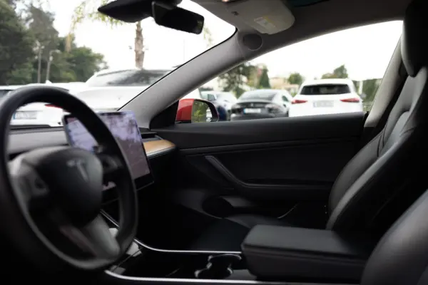 Tesla Model 3 Standard Range Plus RWD 15