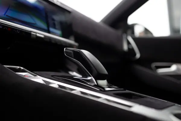 DS DS7 Crossback E-Tense Performance Line EAT8 12