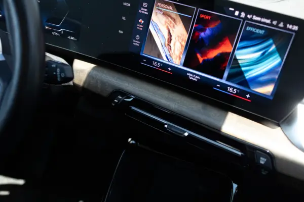 BMW iX1 xDrive30 xLine 39