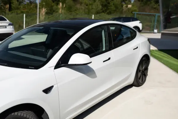 Tesla Model 3 Tração Traseira 13