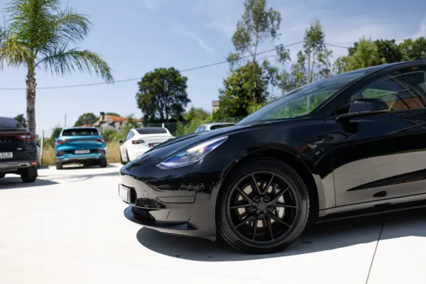 Tesla Model 3 Standard Range Plus RWD 12