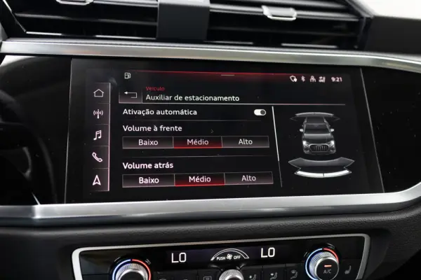 Audi Q3 45 TFSIe S tronic 25