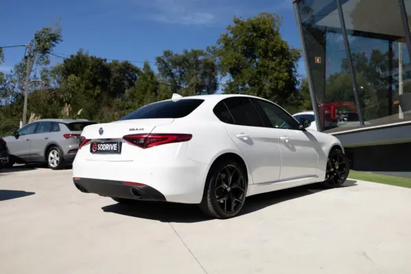 Alfa Romeo Giulia 2.2 D Super AT8 6