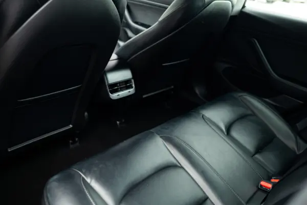 Tesla Model 3 Standard Range Plus RWD 13